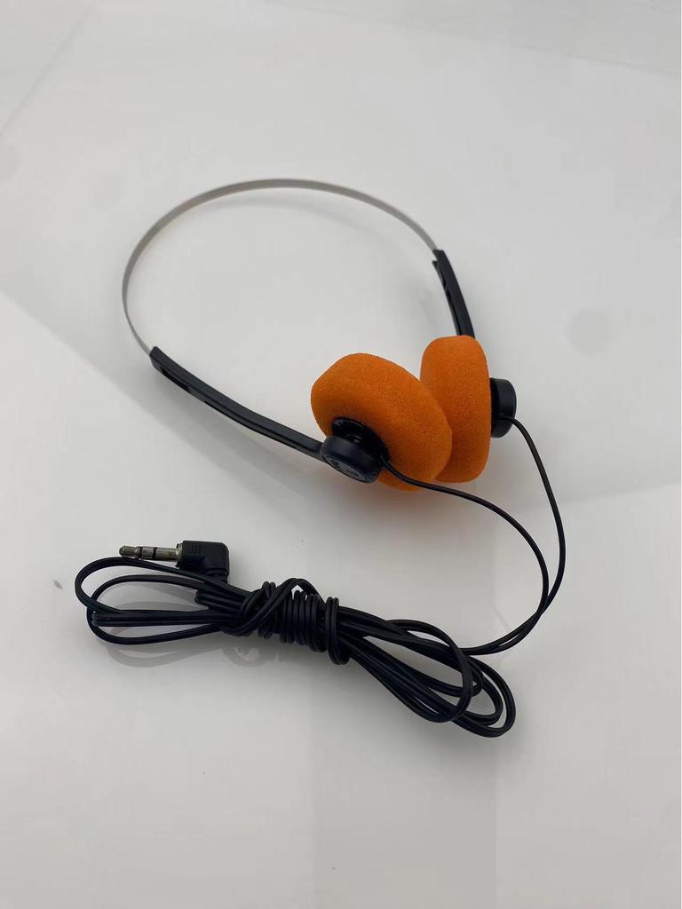 Удобные для путешествий наушники MP3 со стальной дужкой на голове — легкие, одноразовые, доступны в большом количестве