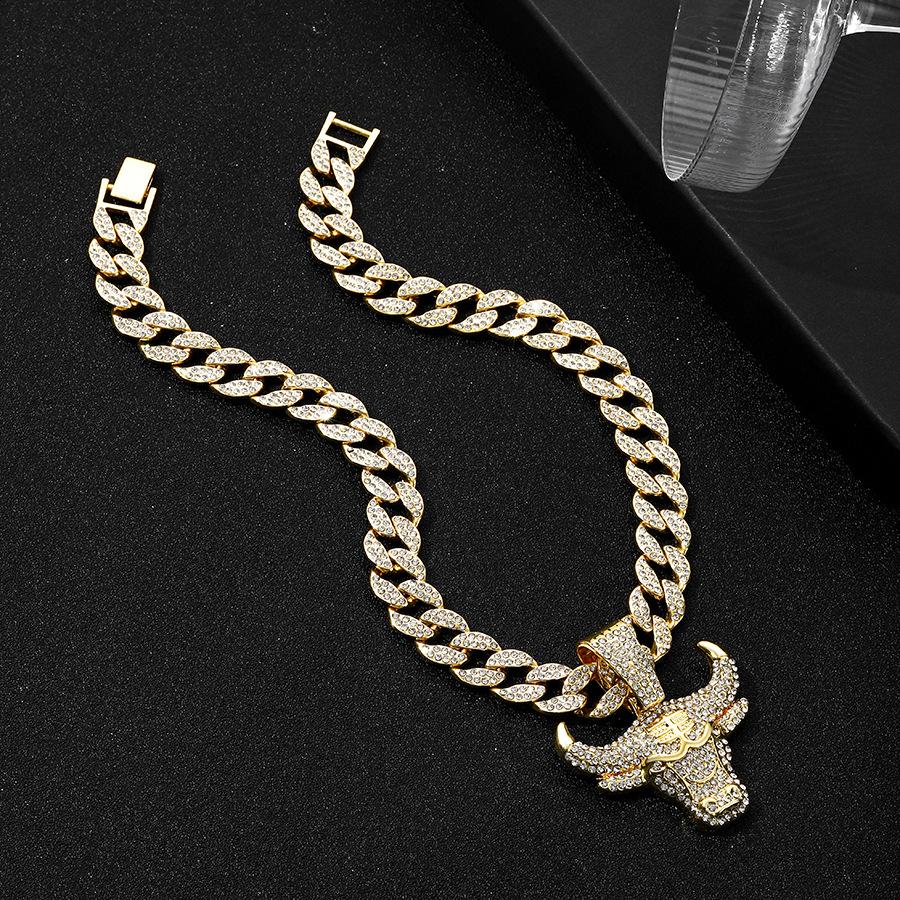 Bull Head Pendant Full of Diamonds Cuban Chain, Hip-hop Street Rap Style 15mm Clasp Jewelry European and American Niche Personalized Animals