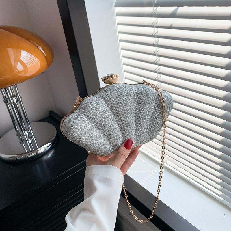 Персонализированная дизайнерская сумка-ракушка для женщин, летняя трендовая фактура, сумка для ужина, повседневная сумка-мессенджер с цепочкой в иностранном стиле