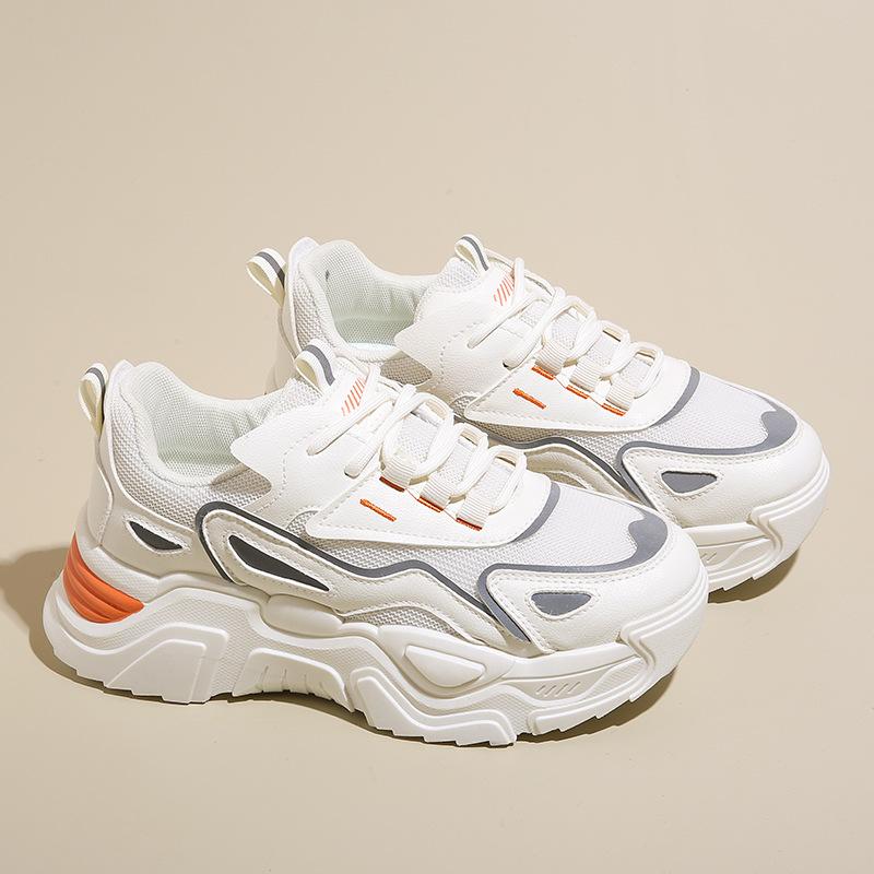 2025 весна новая женская обувь дышащая сетчатая спортивная обувь женская корейская версия универсальная утолщенная подошва увеличивающая рост повседневные кроссовки для папы женские