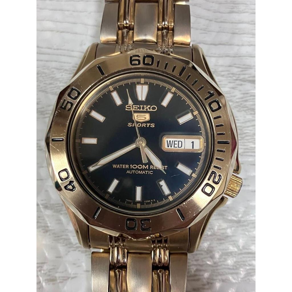 Б/у SEIKO 5 SPORTS (автоматический, прозрачная задняя крышка) в хорошем рабочем состоянии. (Ремешок стороннего производителя).