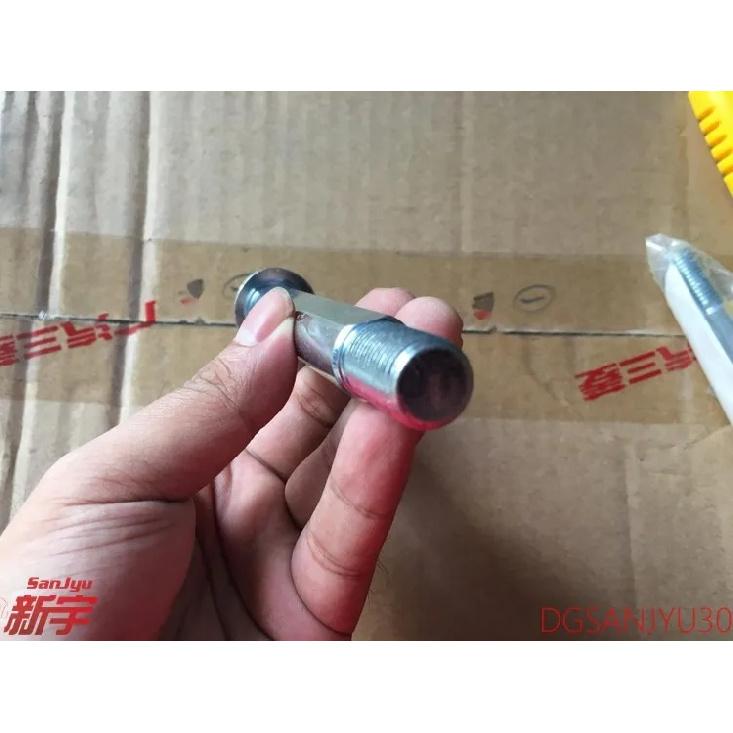 PajeroV80V90W BOLT PLATE NUT,FRONT SUSP LOWER ARM 4013A082 4013A097 4013A187 GENUINE