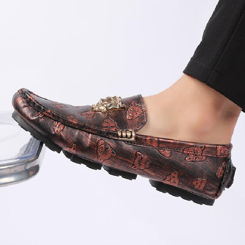 Cross-border Large Size Men's Driving Shoes Slip-On Loafers with Soft Sole, Handmade Fashion Casual Leather Shoes for Men