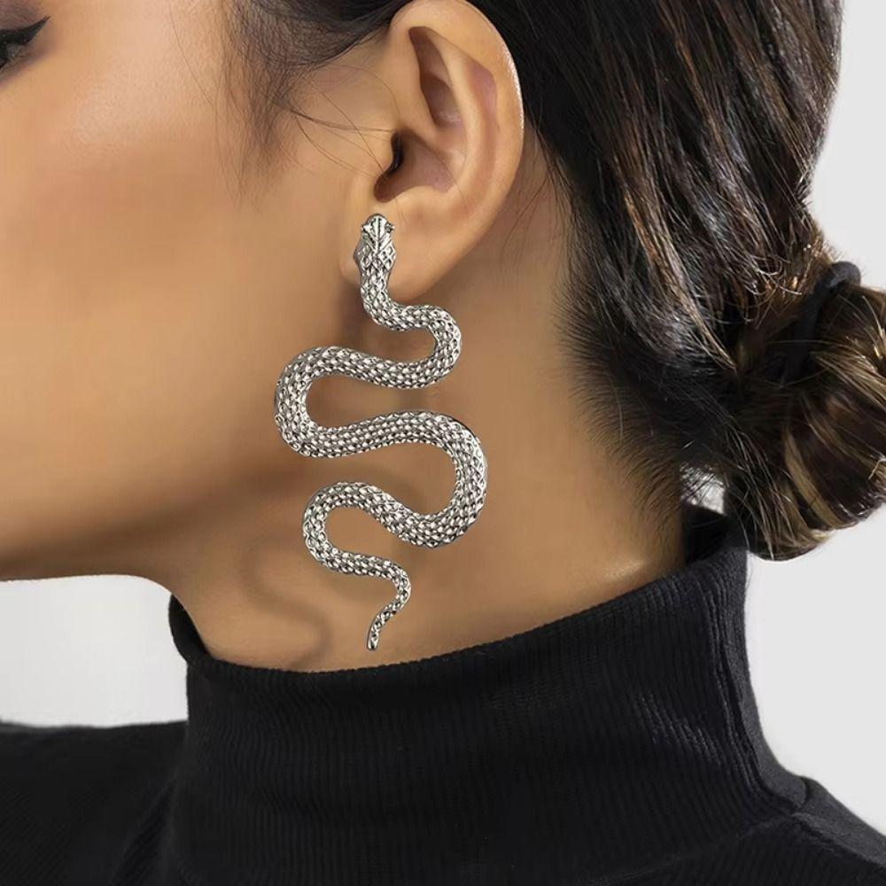 Sexy Snake Shaped Earrings Avant-garde Metal Earrings Vintage Animal Snake Stud Earrings Gifts