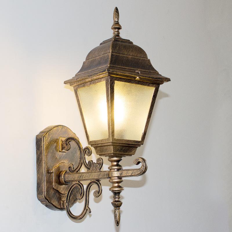 Ретро Водонепроницаемый Наружный Настенный Светильник для Балконов, Дворов и Лестниц - Американский/Европейский Стиль