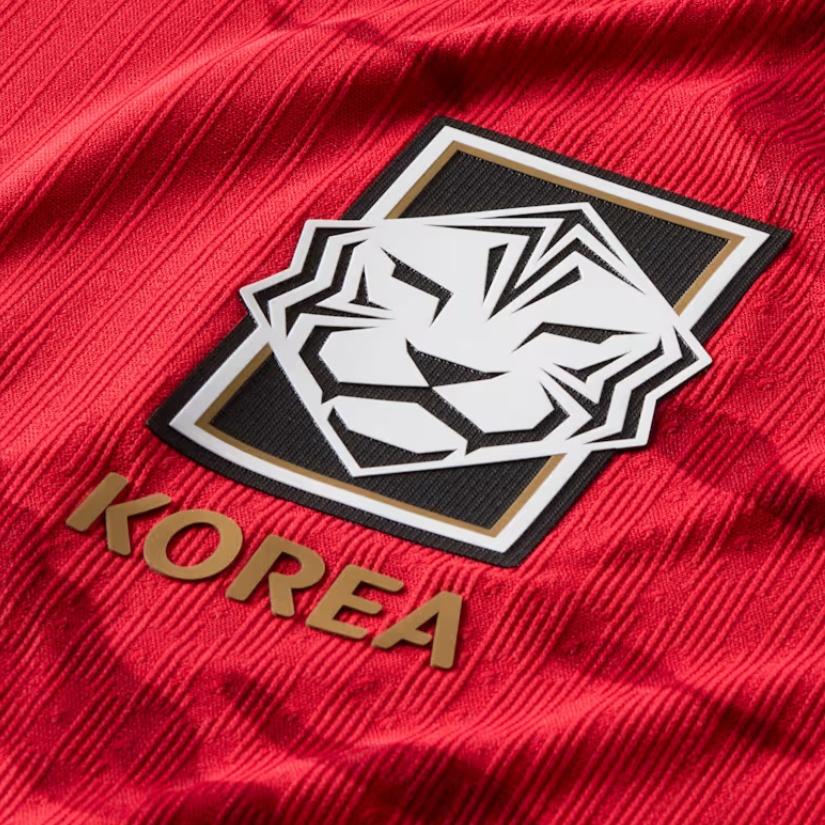 Nike Южная Корея 2026 Матчевая Домашняя Aero-FIT Аутентичная футболка Азиатский размер 'Global Red Black White' Мужская IB5175-679