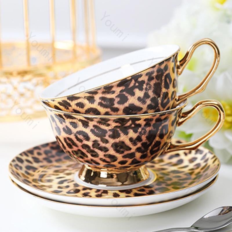 Модные кофейные чашки с леопардовым принтом, легкие, роскошные, высокого класса, чашка для послеобеденного чая и набор тарелок, бытовая, изящная, керамическая, молочная чашка