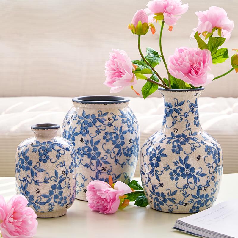 Коллекция элегантных декоративных цветочных ваз