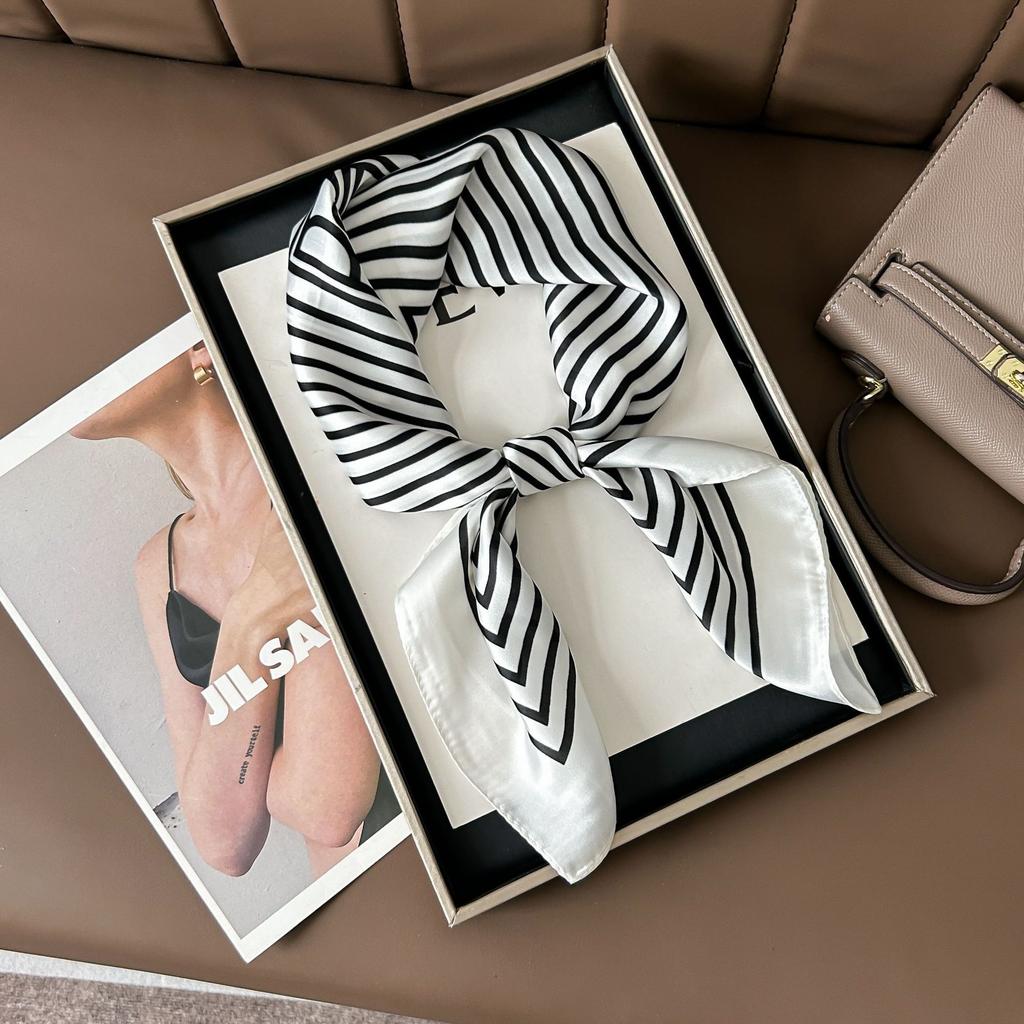 Шелковый шарф женский модный универсальный высокий смысл 70 квадратный шарф защита шеи шарф ретро шарф сумка