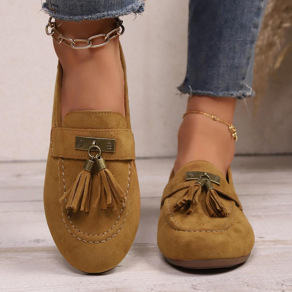 Large size fashion women's fringed single shoes 2025 autumn new light and comfortable solid color flat heel loafers women
