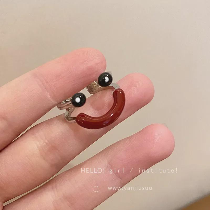 Quirky Open Smiley Face Ring: Cute, Funny & Fashionable Design for Women