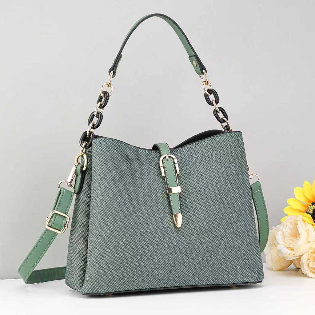 Fashionable Pu Water Bucket Bag For Women With Cable Stitching And Inner Zipper Compartments