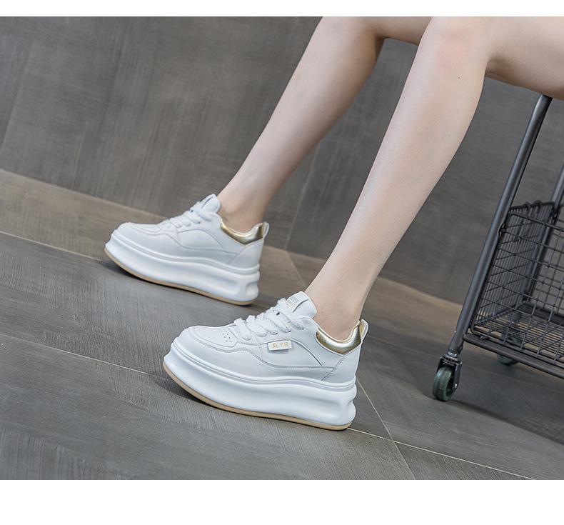 Весна 2025 Белые кожаные кеды на платформе – Повседневные женские туфли на танкетке