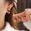 Серебряная Игла Капающее Масло Циркон Буква D Легкая Роскошь Изысканный Ретро Темперамент Маленькие и Премиум Серьги для Женщин.