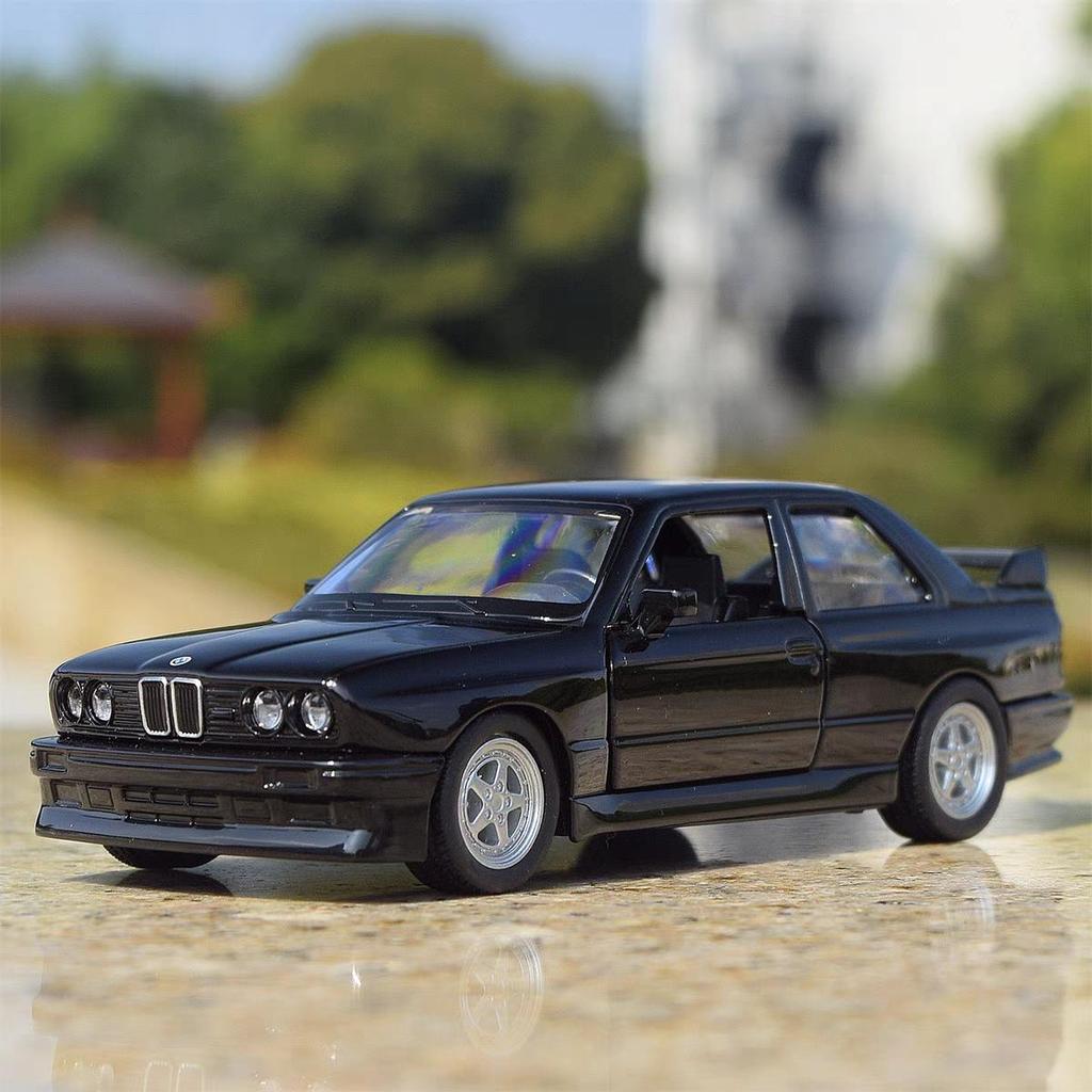 Классический BMW 1987 M3 Coupe в стиле ретро, 5-дюймовый металлический автомобиль, моделирование литья под давлением и игрушечный автомобиль RMZ city 1:36 моделей из сплава, подарки для детей