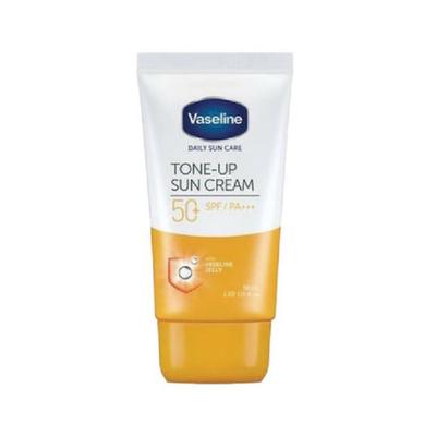 Ежедневный солнцезащитный крем с эффектом тонирования UV Cream SPF50
