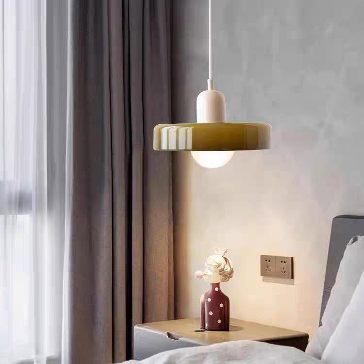 Скандинавская ретро цветная стеклянная люстра - Креативный одинарный плафон для украшения спальни, кабинета или барной стойки