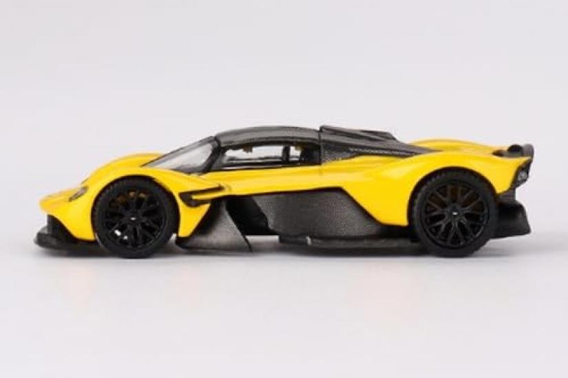 MINI GT Aston Martin Valkyrie Sunburst Yellow Finished Product 1/64