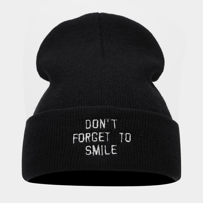 Autumn and winter new personalized letter embroidery knitted hat outdoor warm wool hat niche casual cold hat tide