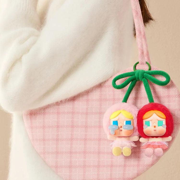 POP MART CryBaby Crying For Love Series Люблю тебя очень Виниловая плюшевая подвесная карточка, Одиночная коробка