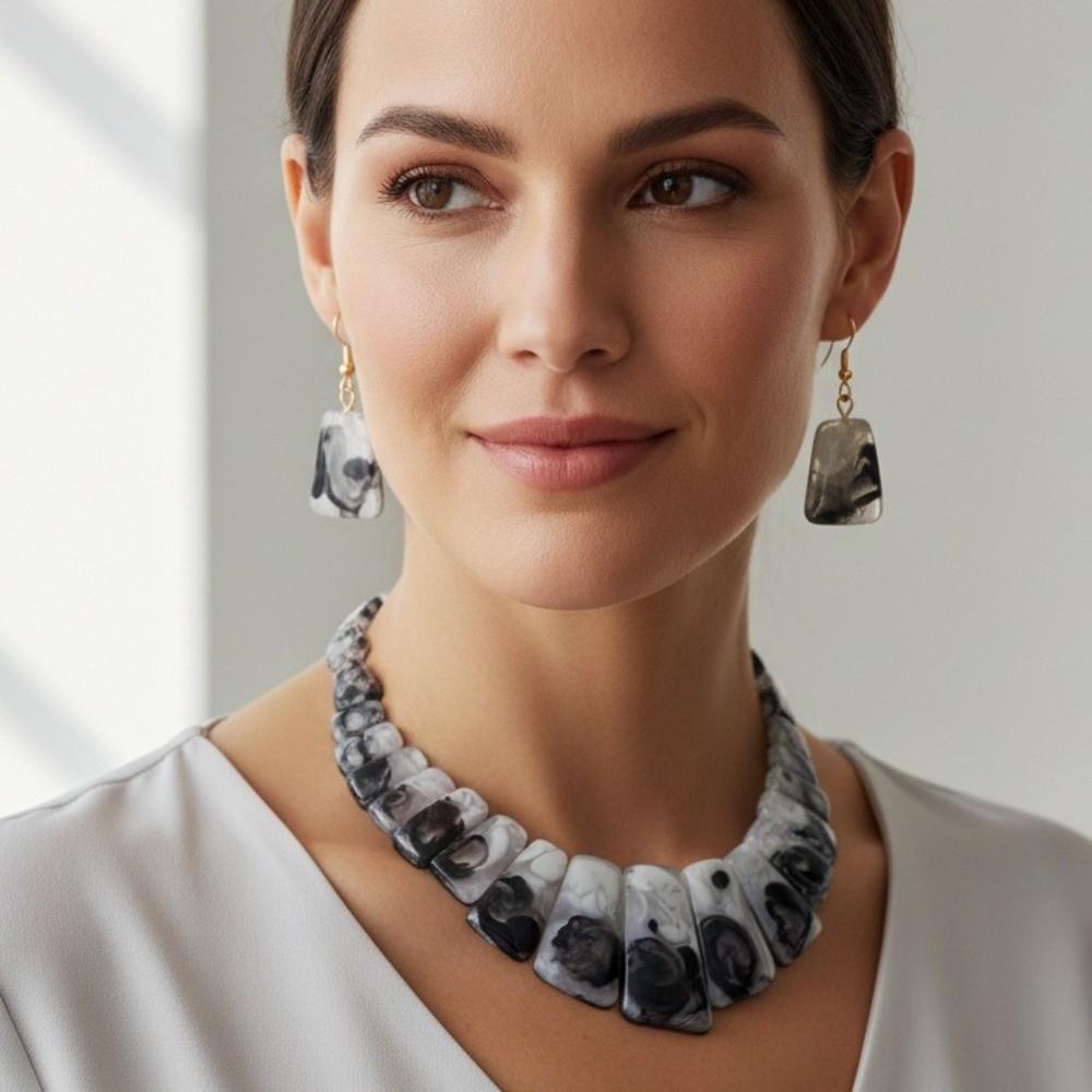 Geometry Necklace Earrings Set Resin Neck Chain New Stud Earrings For Women