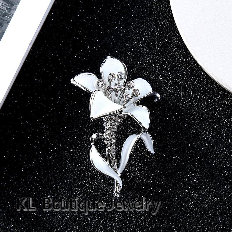 Women Brooch Romantic Crystal Flower Lapel Accessories Carnation Botany Gifts Jewelry
