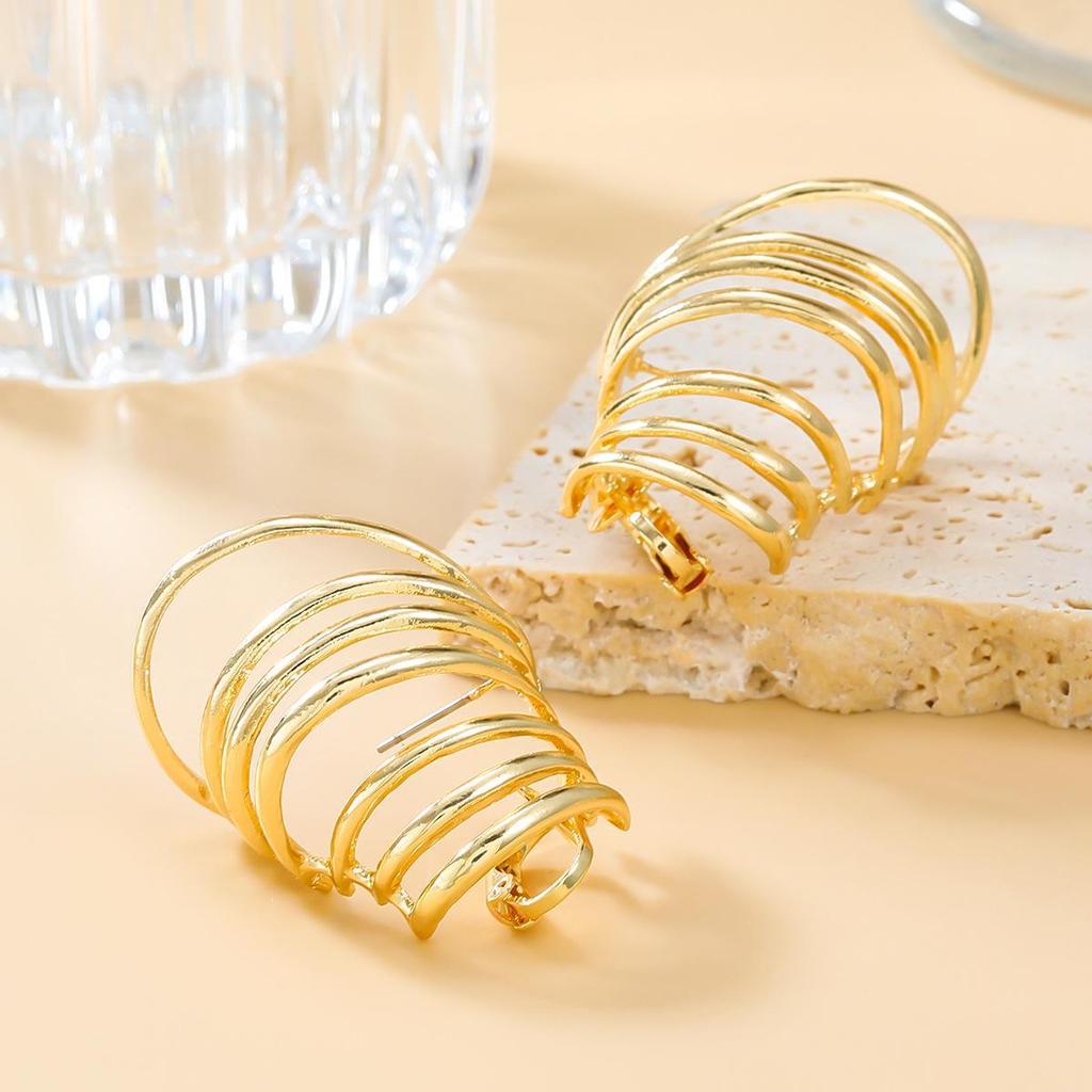 Новые серьги из сплава осень/зима: Стильный европейский и американский дизайн, многослойные обручи, простая пружинная форма для женщин.