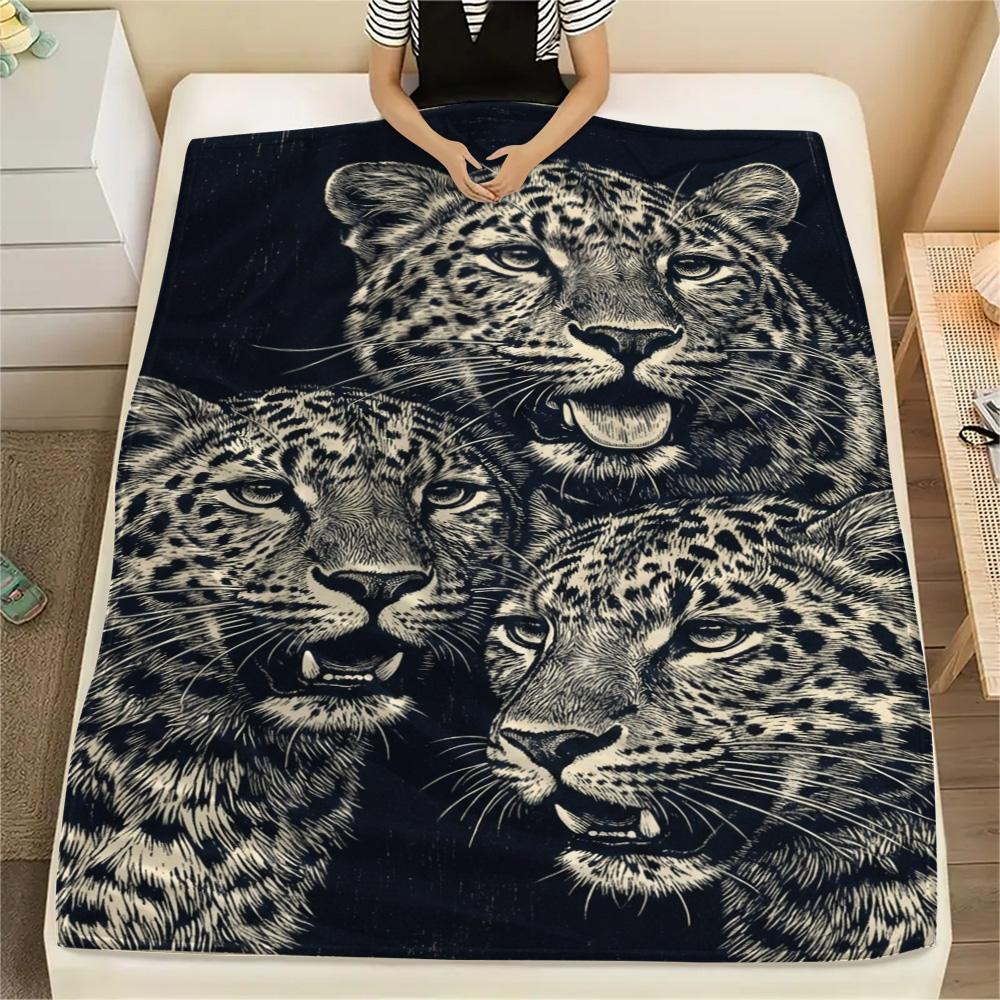 1PC Small animals gather Print FlAannel Blanket, High quality Comfortable for All Seasons, Home Decor, Warmth and Comfort