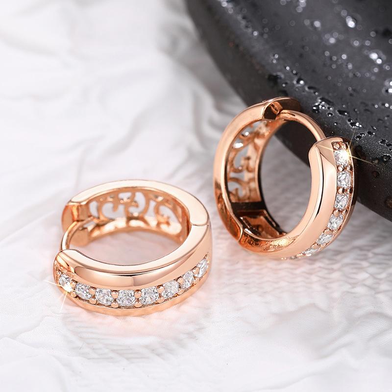 Huitan Temperament Women's Hoop Earrings with One Line CZ Hollow Pattern Statement Jewelry for Party Chic Circle Ear Accessories