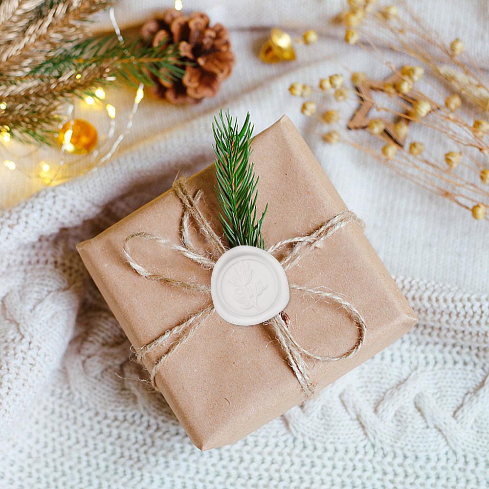 Белые наклейки-сургучные печати с эвкалиптом, 50 шт., ботанические самоклеящиеся наклейки-сургучные печати, праздничные наклейки для запечатывания конвертов на Рождество