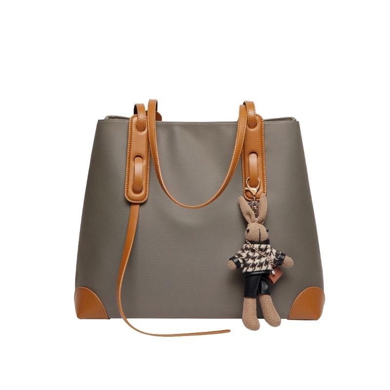 Autumn and winter tide bag women's 2025 new fashion shoulder tote bag large-capacity commuter women's bag high-end canvas bag