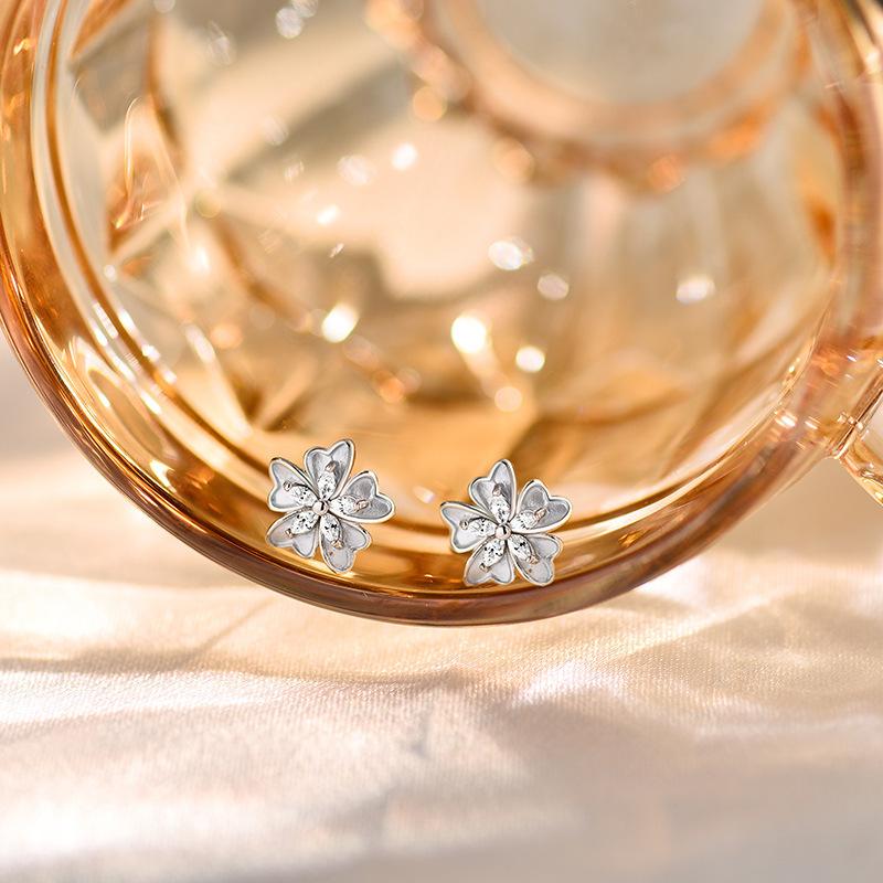 Серьги-цветы для женщин с легкими роскошными бриллиантовыми серьгами высокого класса, изысканные повседневные серьги в стиле ниши