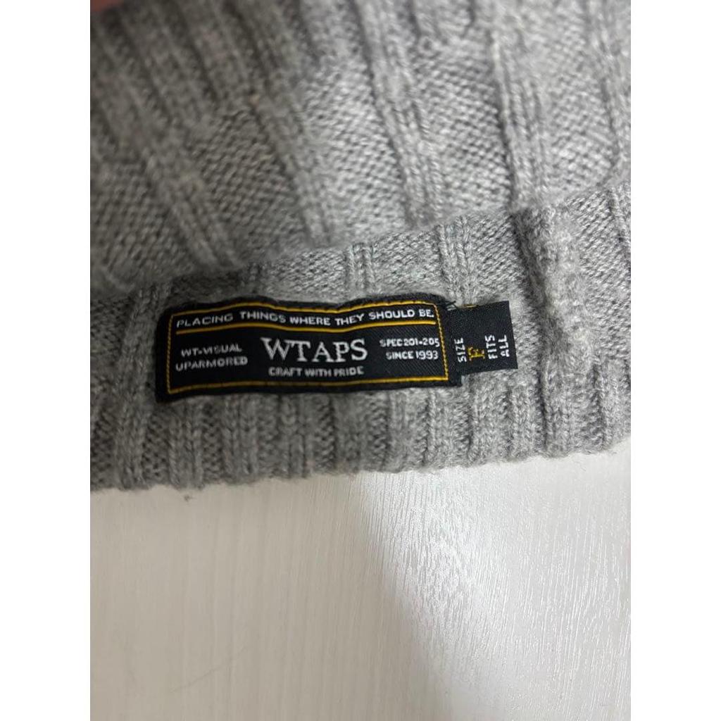 Б/у серая вязаная шапка-бини WTAPS с рельефной вязкой