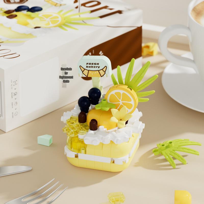 Торт Лего из клубничного шоколада ручной работы - Подарок на день рождения для детей