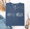 Футболка Comfort Colors с изображением пляжа и океана - Футболка с ракушками - Минималистичные футболки - Футболка с ракушками в темно-синем цвете океана - Летние футболки с океаном