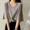 Женская летняя трикотажная рубашка с рукавами-лепестками и V-образным вырезом, однотонные топы, свободный свитер с короткими рукавами из ледяного шелка, модная женская рубашка