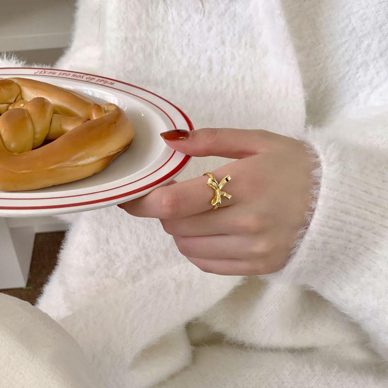 Fashionable And Refined Bow Tie Ring For Women Adjustable Size Copper Jewelry For Every Occasion