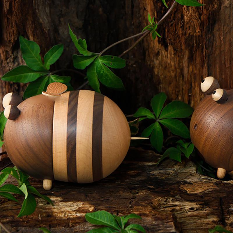 Бутылка для зубочисток Влагостойкий держатель для зубочисток Большая емкость для хранения на кухне Обеденный стол Бутылка для зубочисток в форме пчелы