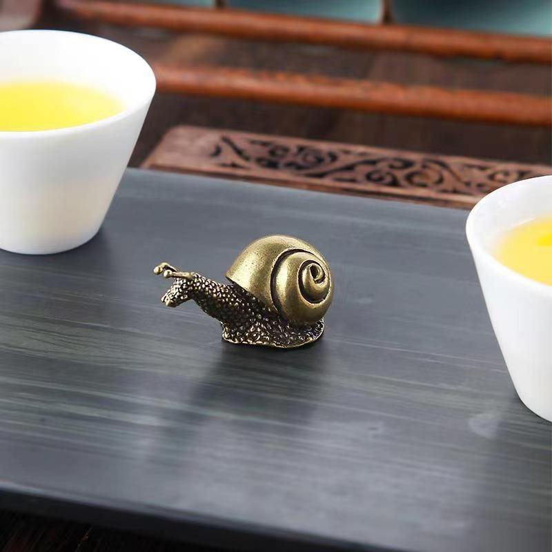 Personalized Antique Mini Snail Ornament Desktop Playpiece Tea Pet Tea Ceremony Decoration