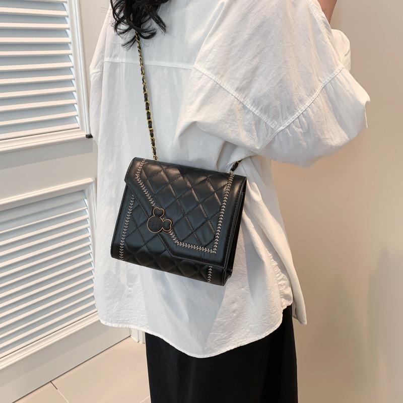 Chic 2024 Spring Fashion Cute Bear Head Lock Buckle Embroidered Small Shoulder Bag In Black White Or Rose Red