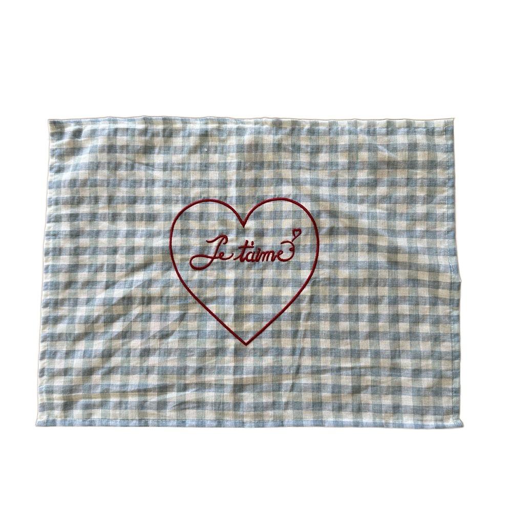 Square Heart Embroidered Placemats Elegant Background Cloth Durable Table Mat Restaurant