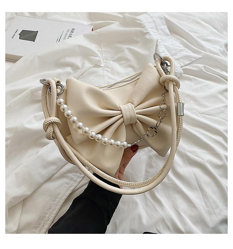 Foreign Style Bow Love Chain Underarm Bag Women's 2025 New Korean Version Niche Design Single Shoulder Messenger Bag
