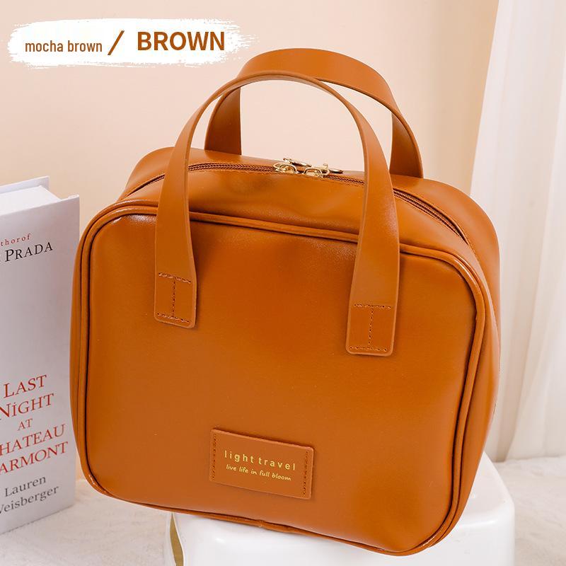 Портативная косметичка большого объема для макияжа и туалетных принадлежностей