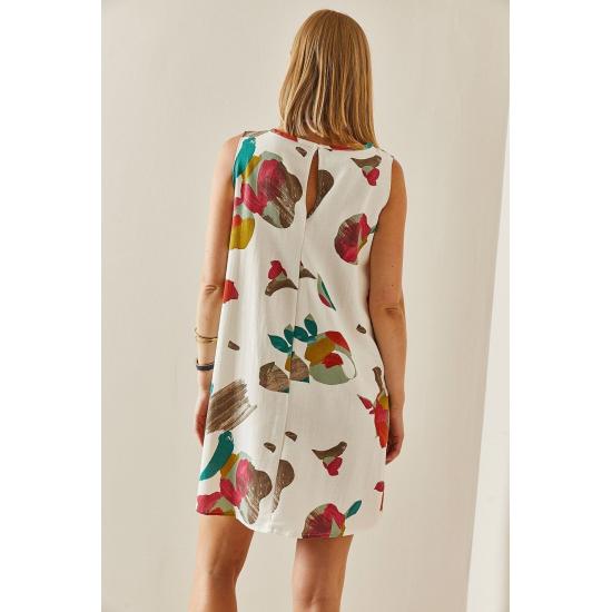 Летнее мини-льняное платье с каменным узором