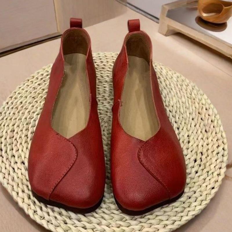 Кожаные туфли на плоской подошве женские лоферы с квадратным носком повседневная обувь 2025 года трендовые мягкие удобные зимние дизайнерские женские туфли