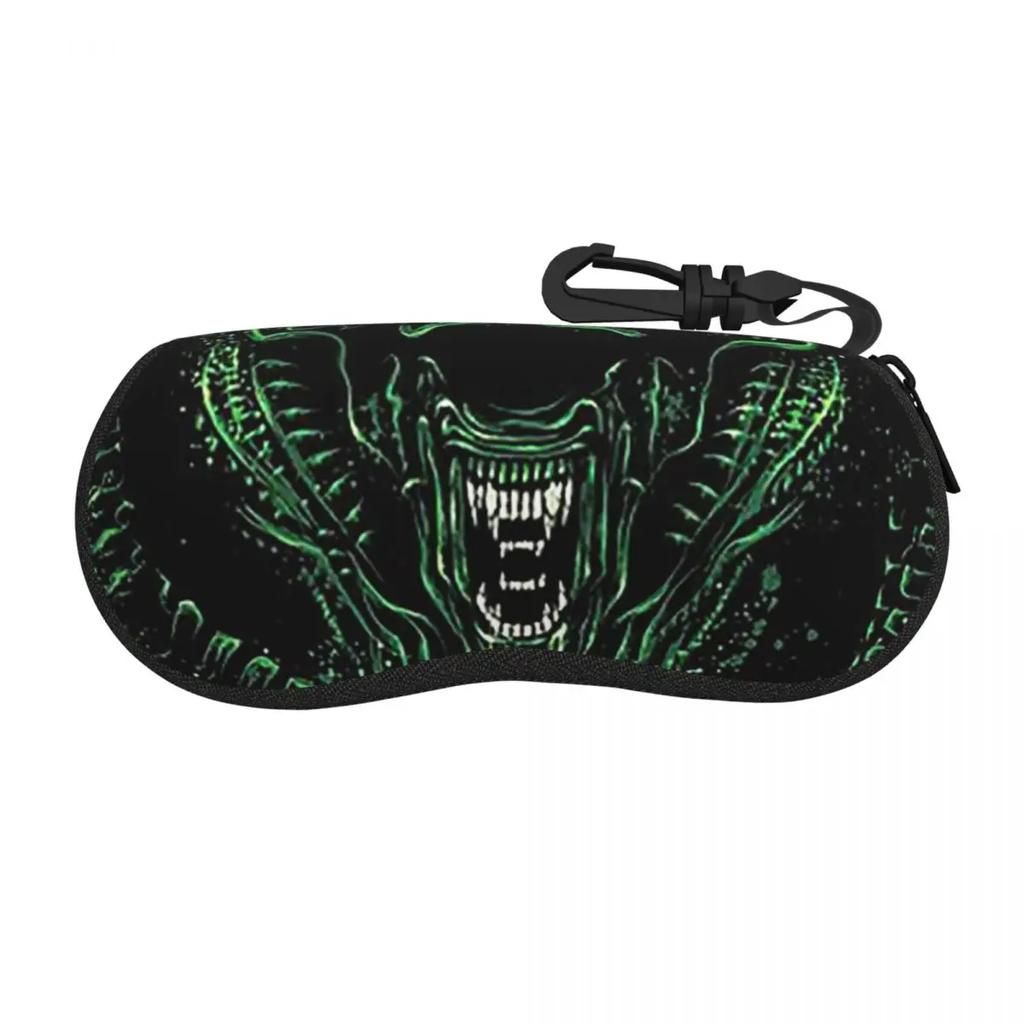 FaceHugger Alien Xenomorph Shoulder Shell Glasses Case Protective Sunglasses Box Women Men Soft Eyeglasses Bag Pouch