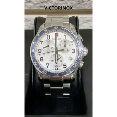 Б/у наручные часы VICTORINOX/хронограф/батарея заменена 4 мая 2020 г./работа в норме
