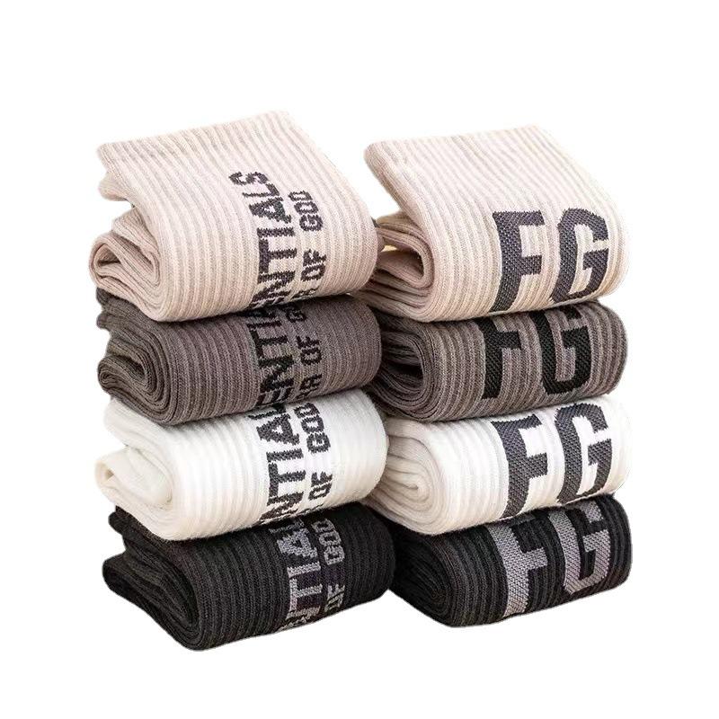 Бренд Tide Туман Двойная линия Ess Уличные буквы Богатый чистый хлопок Средние носки-трубы Тренд Четыре сезона Спортивные носки