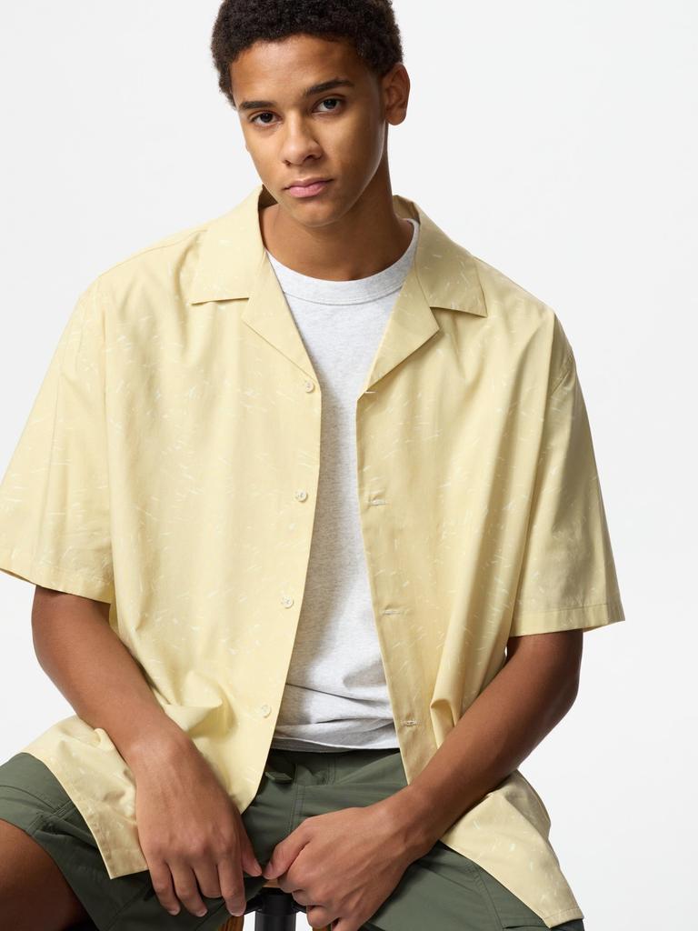 Uniqlo Рубашка с открытым воротником из модального хлопка с коротким рукавом и принтом A