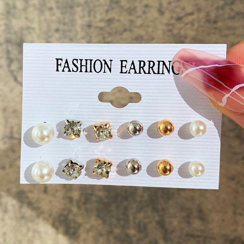 Fashion 18 Pairs Of Lady Earrings Boho Snake Butterfly Mushroom Lock Zircon Pearl Love Earring Sets for Women 2024 Jewelry Gifts